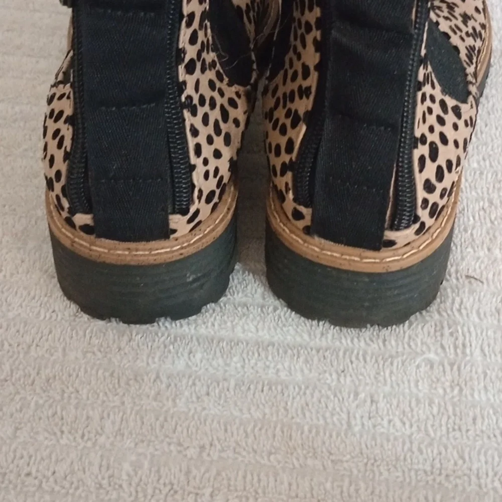 Blowfish Black and White Ankle Heeled Animal Print Boots With Cheetah Print Fall
